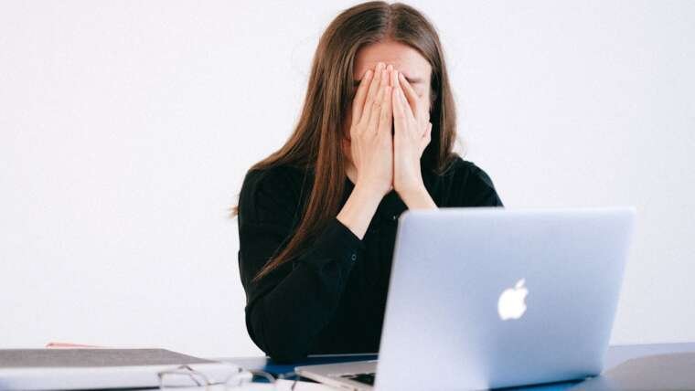 woman experiencing anxiety