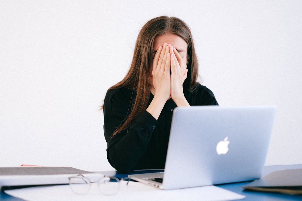 woman experiencing anxiety